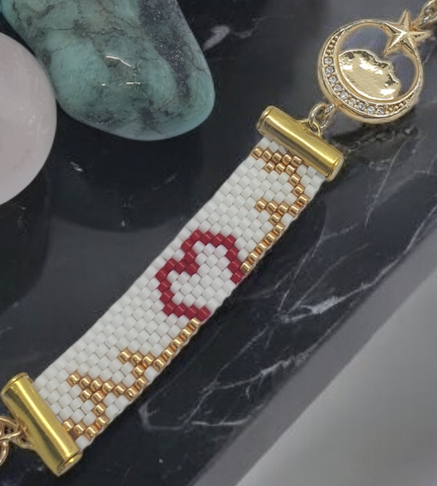 Kalpli Beyaz Boncuklu Ay Yıldız Detaylı Bileklik - Galeri Resmi