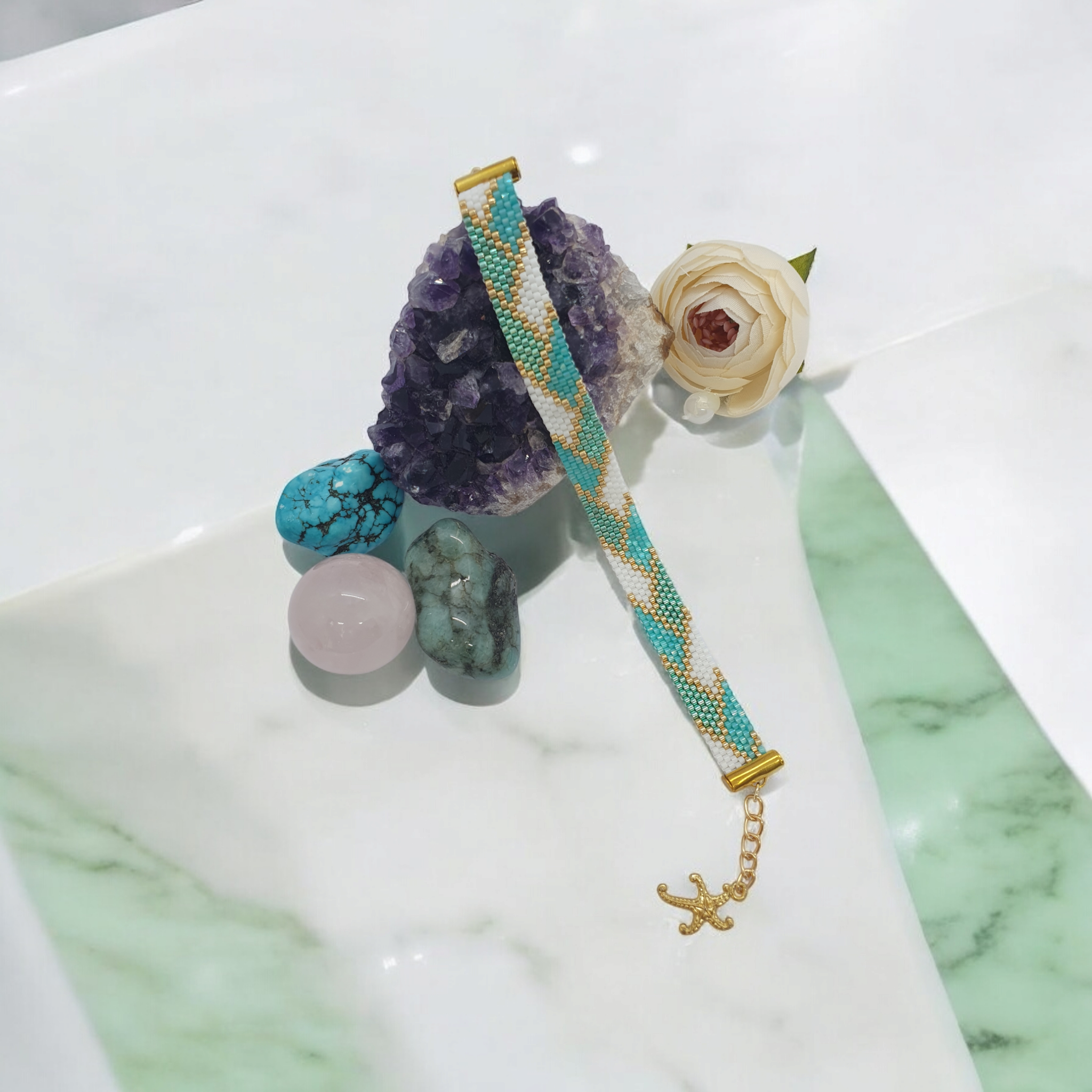 Mint Yeşili & Altın Zigzag Dokulu Bileklik