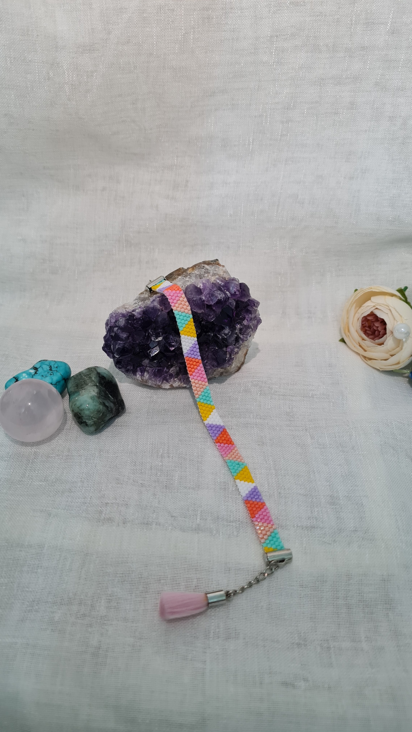 Pastel Renkli Üçgen Desenli Bileklik